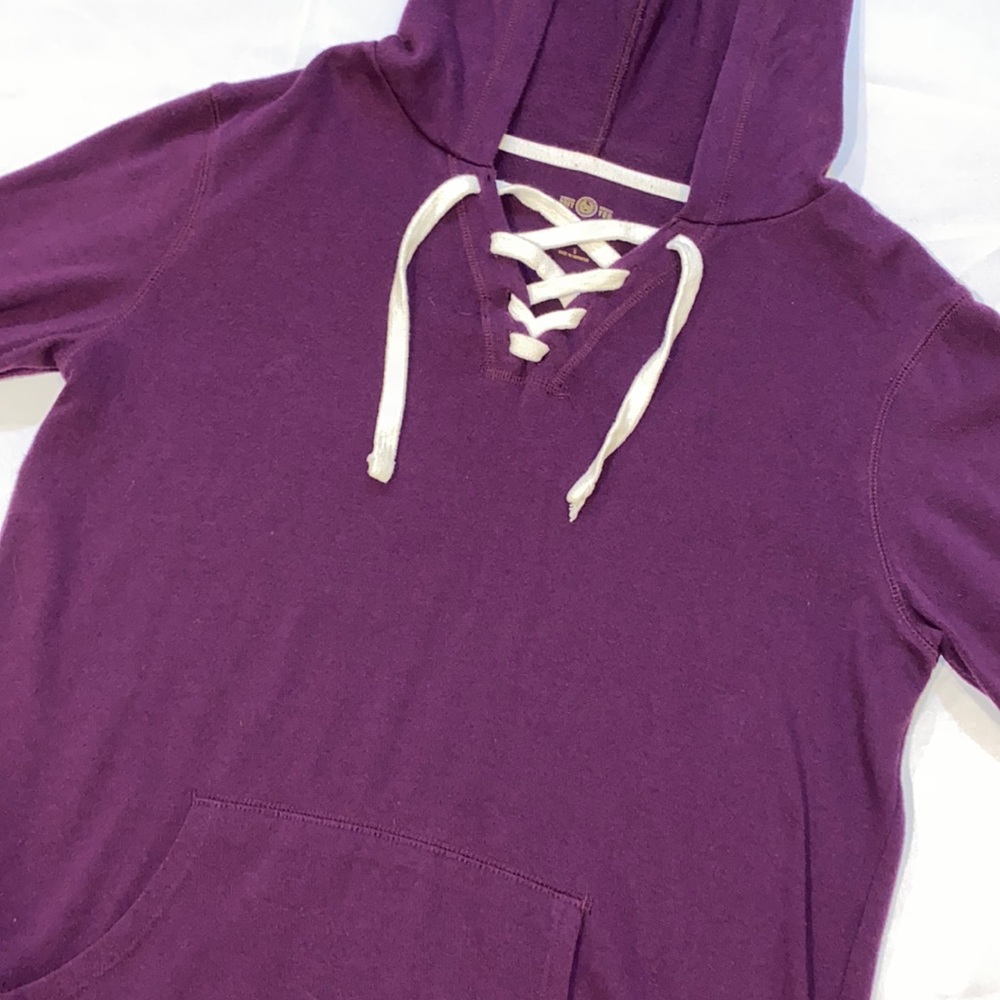 Hockey lace sweatshirt